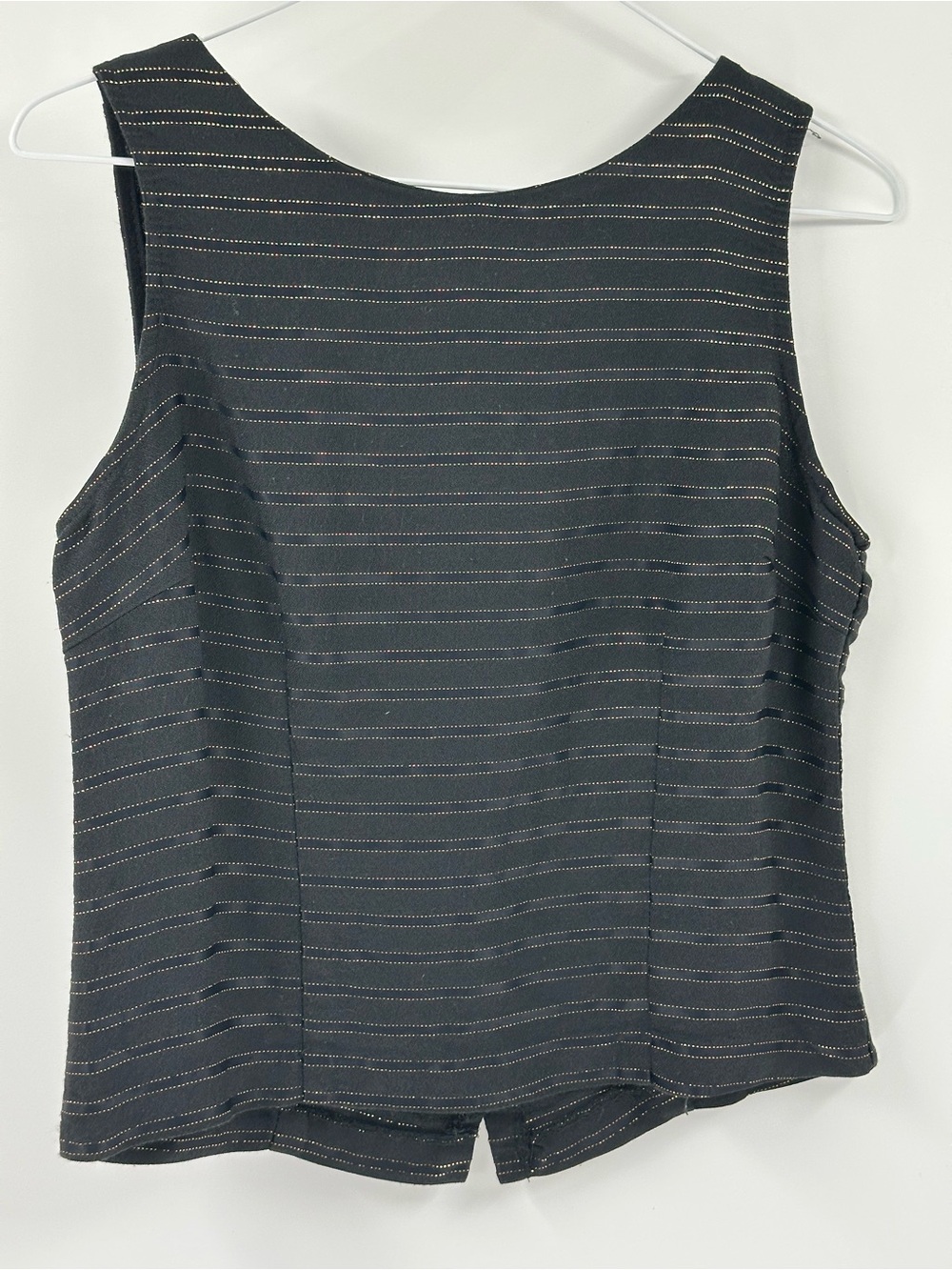 Vintage Christy Lyn Black Sleeveless Top with Gold Metallic Pinstripes Sz 11/12
